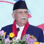 अन्तर्राष्ट्रिय उडानको माग गर्दै भैरहवा विमानस्थल प्रवेशद्वारमा व्यवसायीको धर्ना